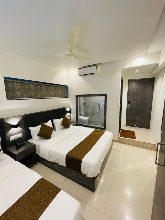 Hotel Lime Wood Bombay Esterno foto